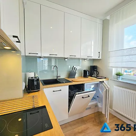 365pam - Wschodni - Parking W Cenie