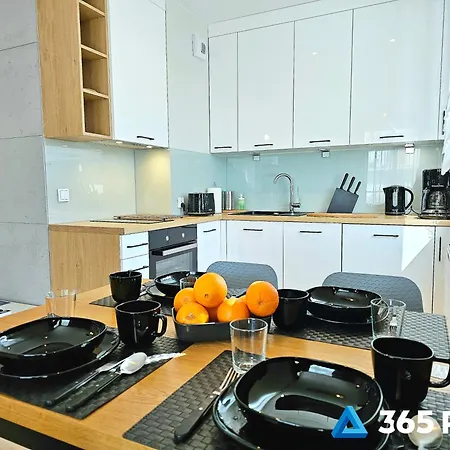 365pam - Wschodni - Parking W Cenie קולובז'ג