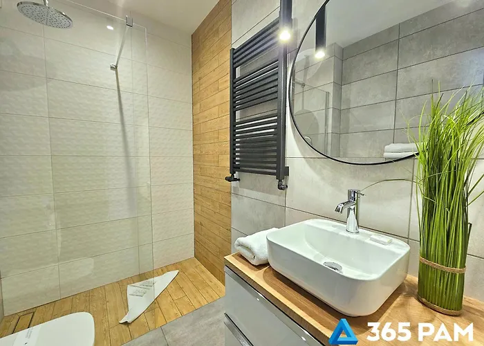 365pam - Wschodni - Parking W Cenie Kolobrzeg