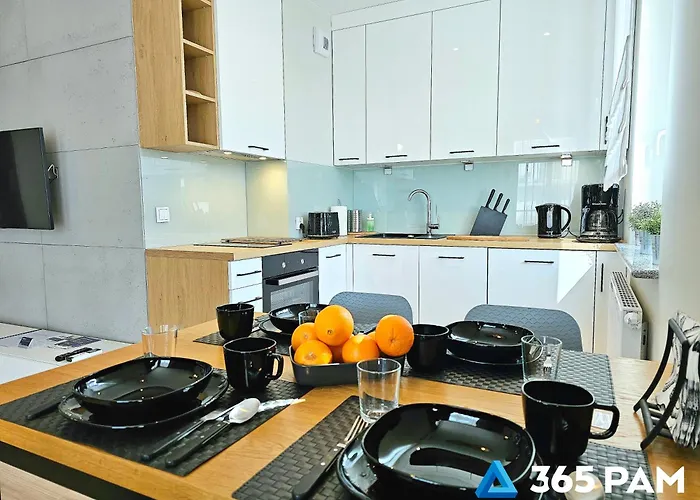 365pam - Wschodni - Parking W Cenie 코워브제크